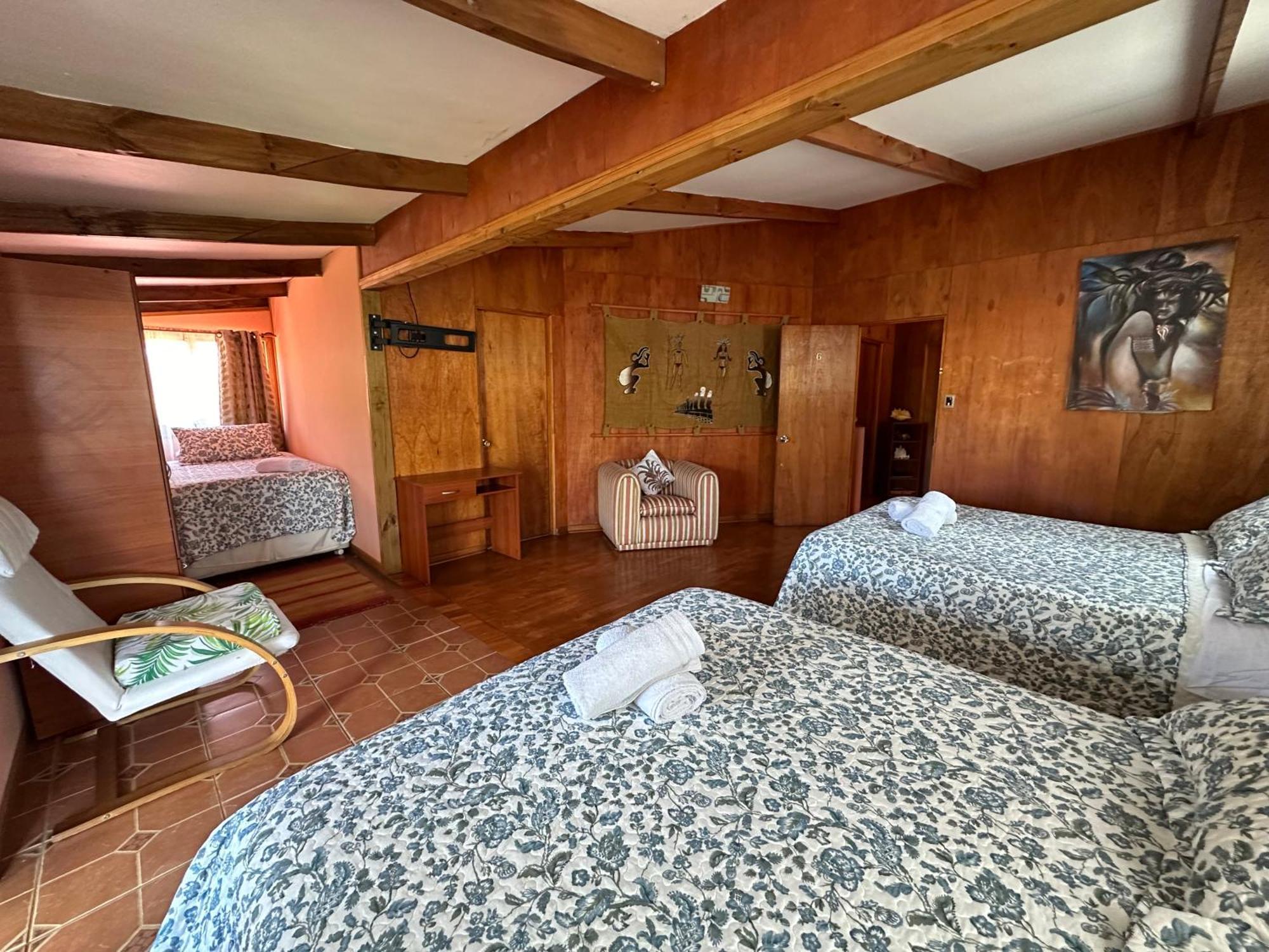 Hare Henua Bed & Breakfast Hanga Roa Exterior photo